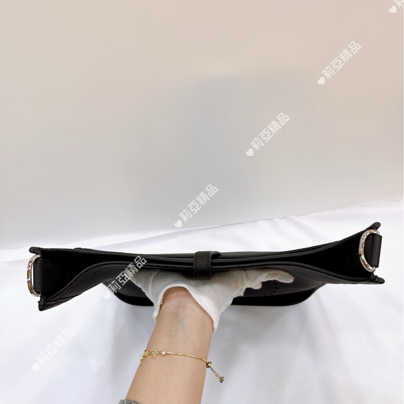 莉亞精品♡Hermes Evelyn 29 黑銀 K刻 TC皮 二手-6