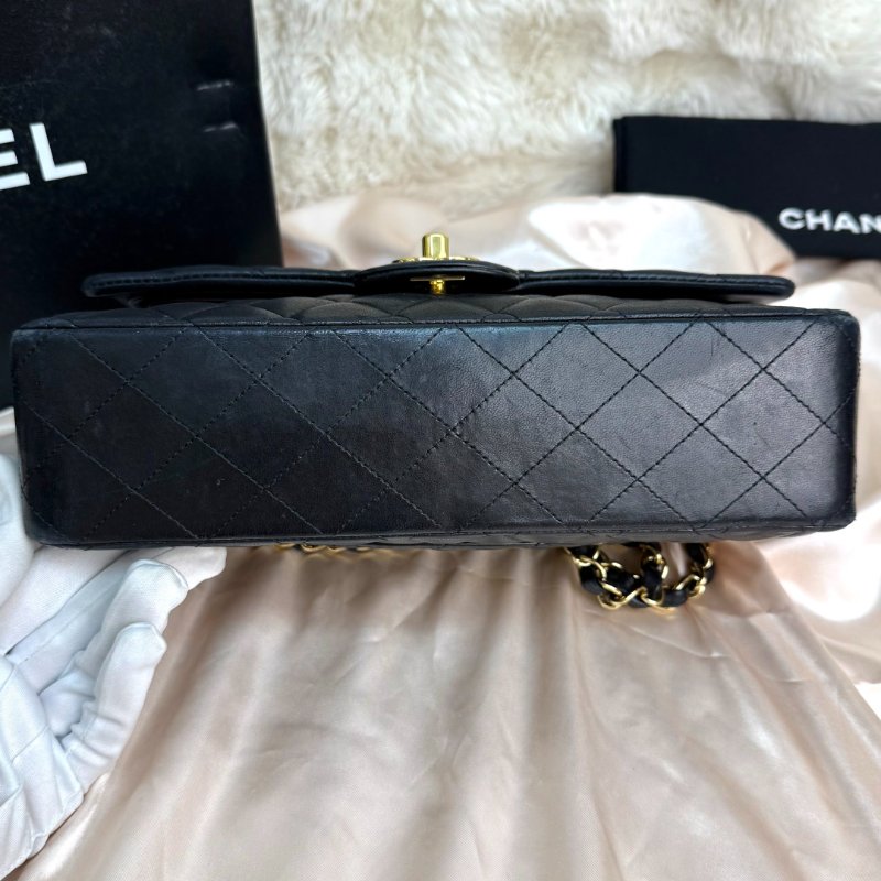 Chanel CLASSIC FLAP CF 黑色 菱格紋 羊皮 中號 金扣-6