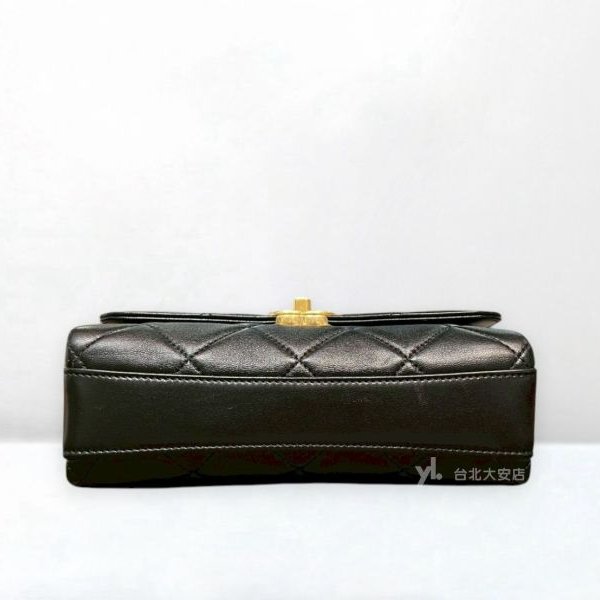 A13181-Chanel 黑色羊皮菱格鑲鑽字母logo手提 mini下蓋鏈包AS3240-4