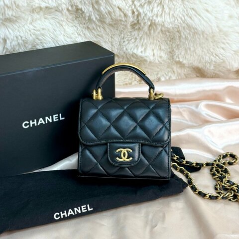 Chanel 22B小廢包 金屬手柄 羊皮 黑色