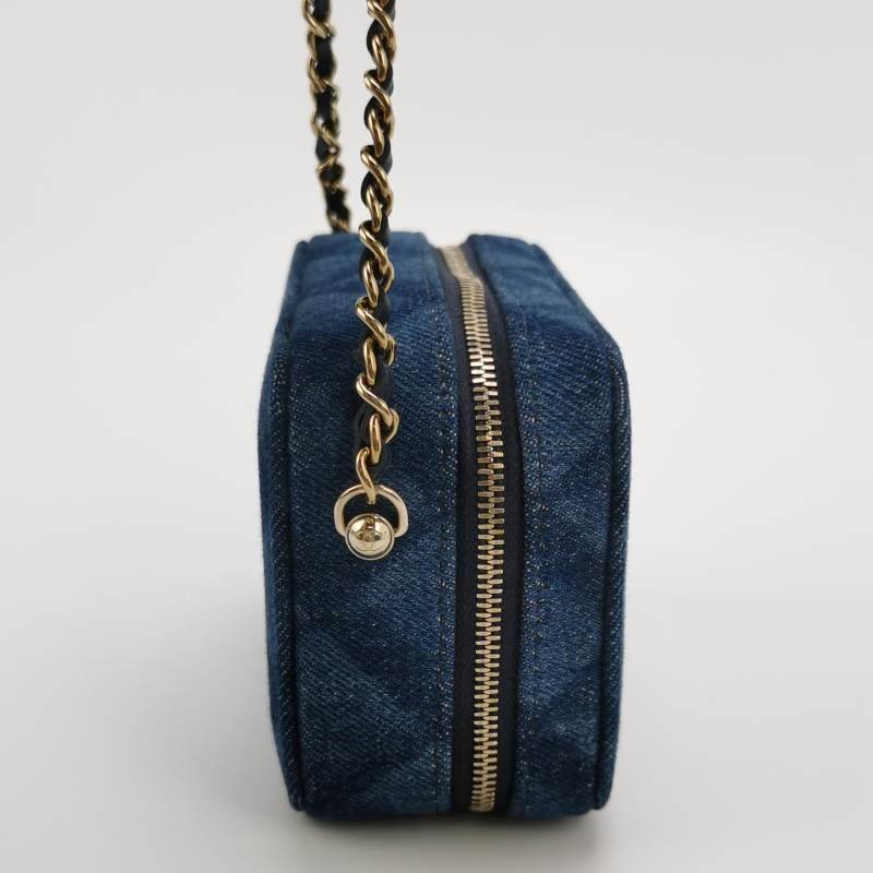 Chanel 牛皮帆布菱格紋雙C Logo拉鍊斜背包單肩包-3