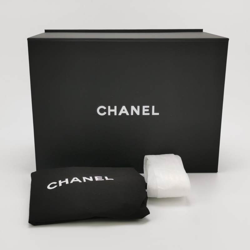 Chanel 牛皮帆布菱格紋雙C Logo拉鍊斜背包單肩包-8