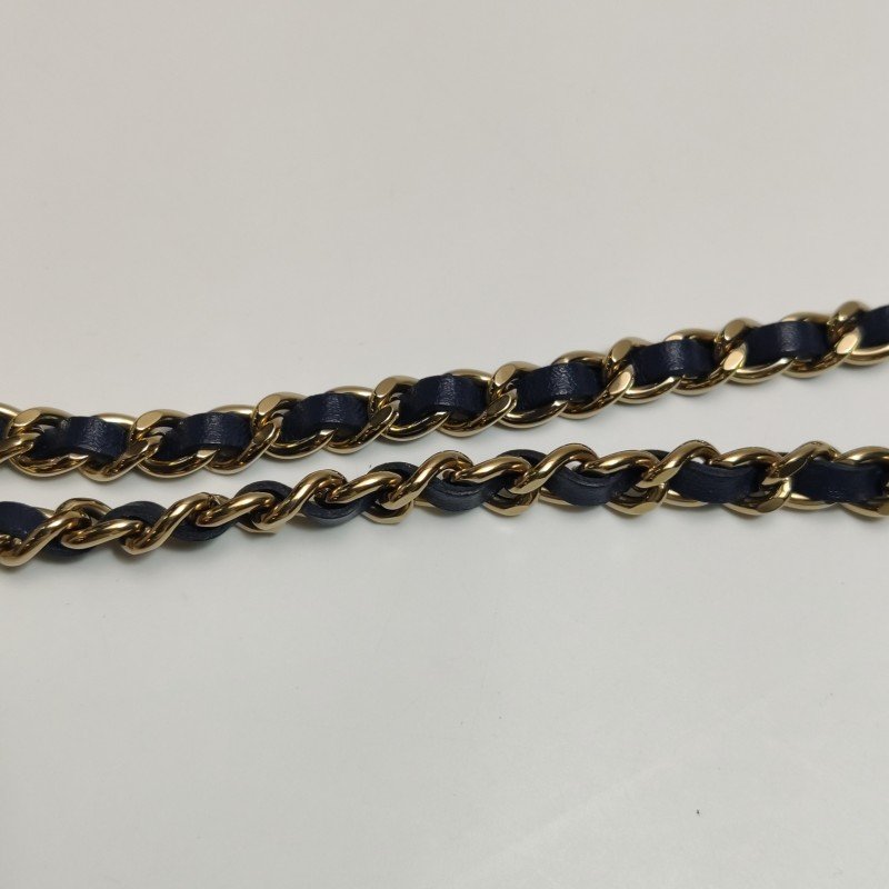 Chanel 牛皮帆布菱格紋雙C Logo拉鍊斜背包單肩包-10