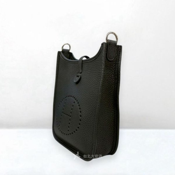 A13813-HERMES Mini Evelyne 89黑色TC皮銀釦斜背包H085945CKAD-2