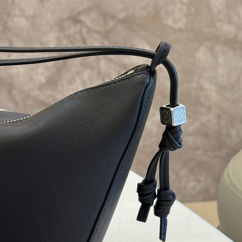 *SHIHNA名牌精品* LOEWE Hammock Hobo 小牛皮手提/斜背包-3