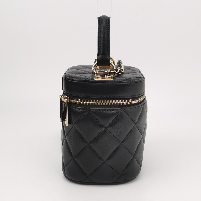 Chanel Trendy CC羊皮純色菱格絎縫雙C標識金屬板斜背包單肩包-3