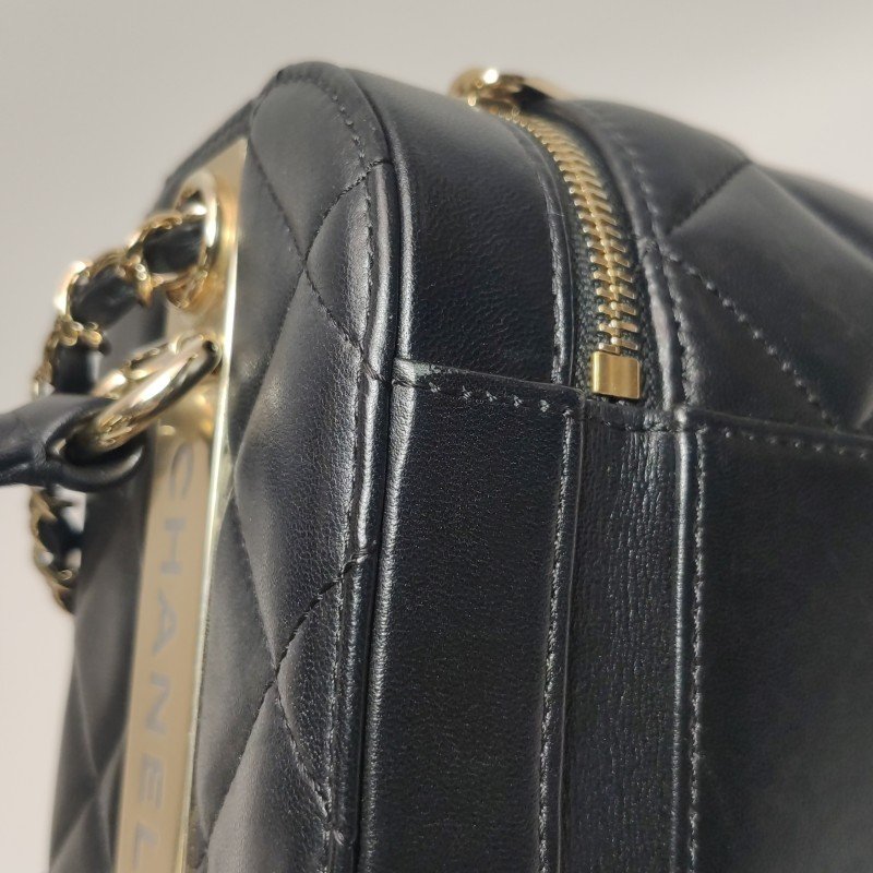 Chanel Trendy CC羊皮純色菱格絎縫雙C標識金屬板斜背包單肩包-20