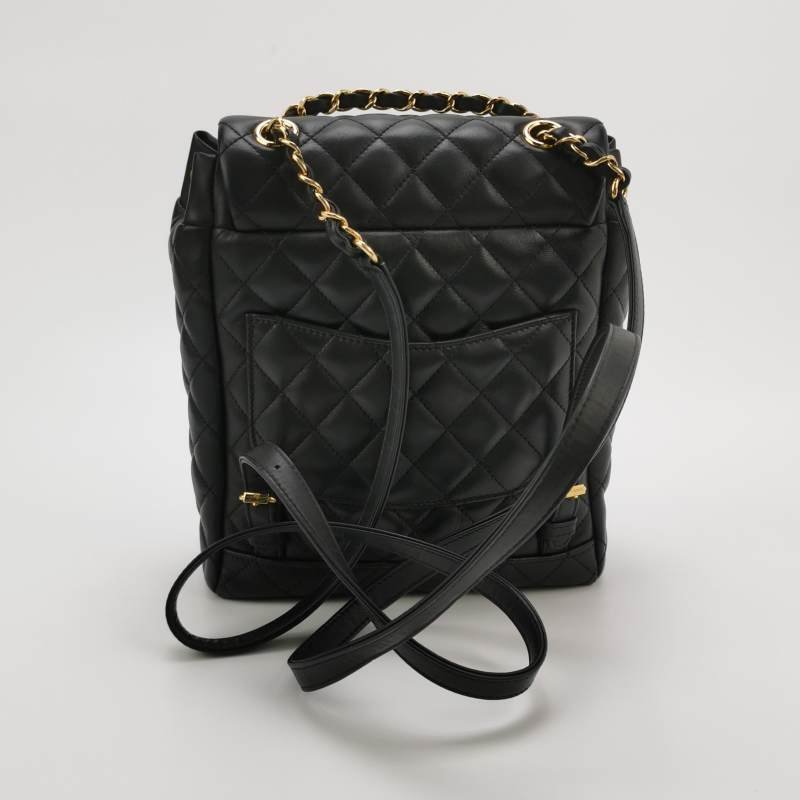 Chanel Urban Spirit牛皮菱格絎縫雙C書包扣雙肩包-4