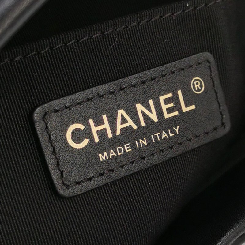 Chanel Urban Spirit牛皮菱格絎縫雙C書包扣雙肩包-7