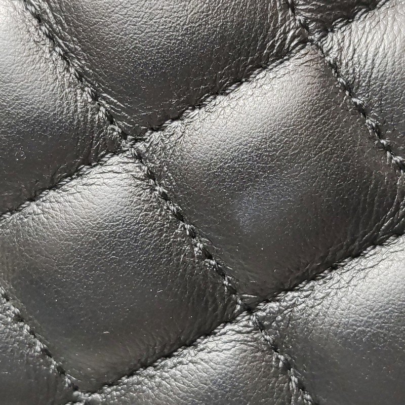Chanel Urban Spirit牛皮菱格絎縫雙C書包扣雙肩包-18