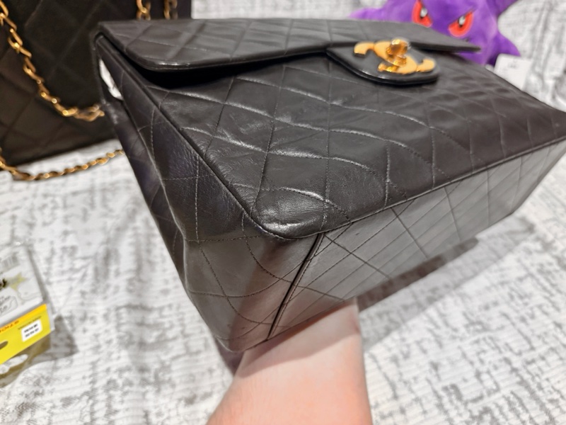 22弄 Chanel vintage maxi 古董包 黑金 羊皮 貝嫂包 34公分-13