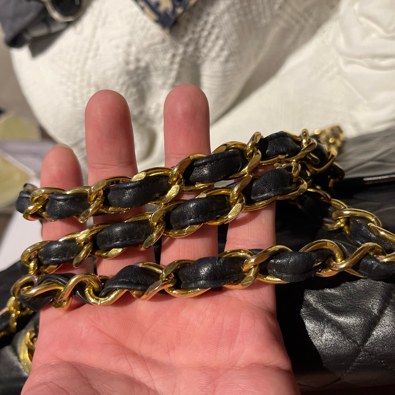 22弄 Chanel vintage maxi 古董包 黑金 羊皮 貝嫂包 34公分-31