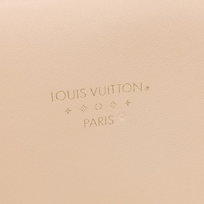 Louis Vuitton (LV) Pont 9中號牛皮純色LV Circle標誌斜背包單肩包晶片款-7