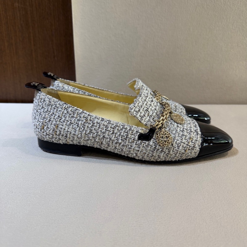 Chanel  香奈兒 粗毛呢勳章 樂福鞋 37碼 已貼底-3