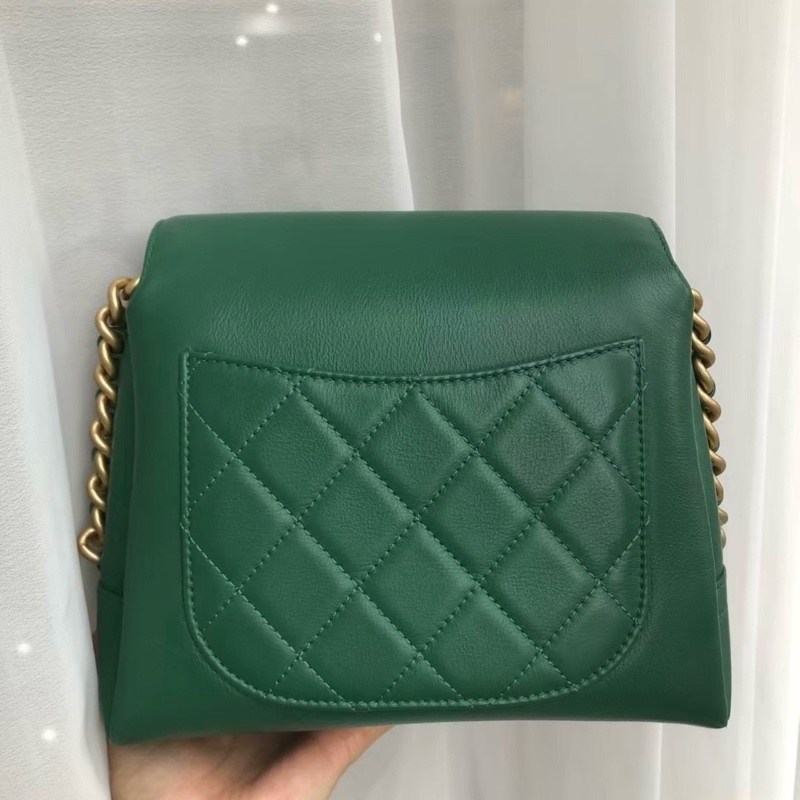 Chanel 香奈兒 祖母綠金扣郵差包 可斜挎 單肩背包。-4