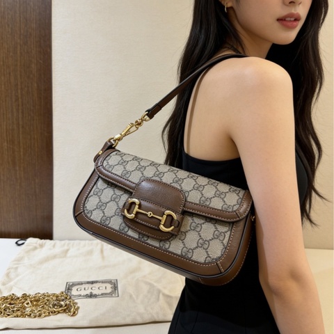 Gucci古馳 Horsebit 1955 金色 馬銜扣鏈條雙肩帶  法棍包腋下包 可單肩斜挎 底長23.5
