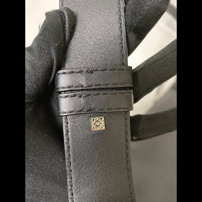 【8成新】㊣✨ LOEWE ✨羅威 （附防塵袋)Anton Sling B511A09X09 三角 刺繡 胸包 單車包 斜跨包/二手包/二手精品🌳二手樹屋🌳-28