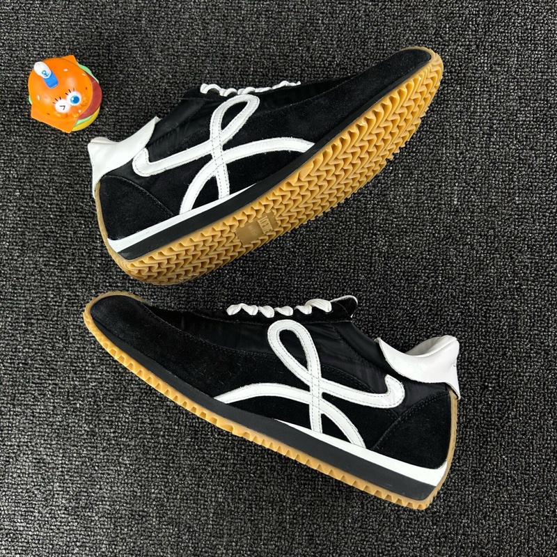 Loewe羅意威黑色阿甘鞋 尺碼：37 碼🧡-2