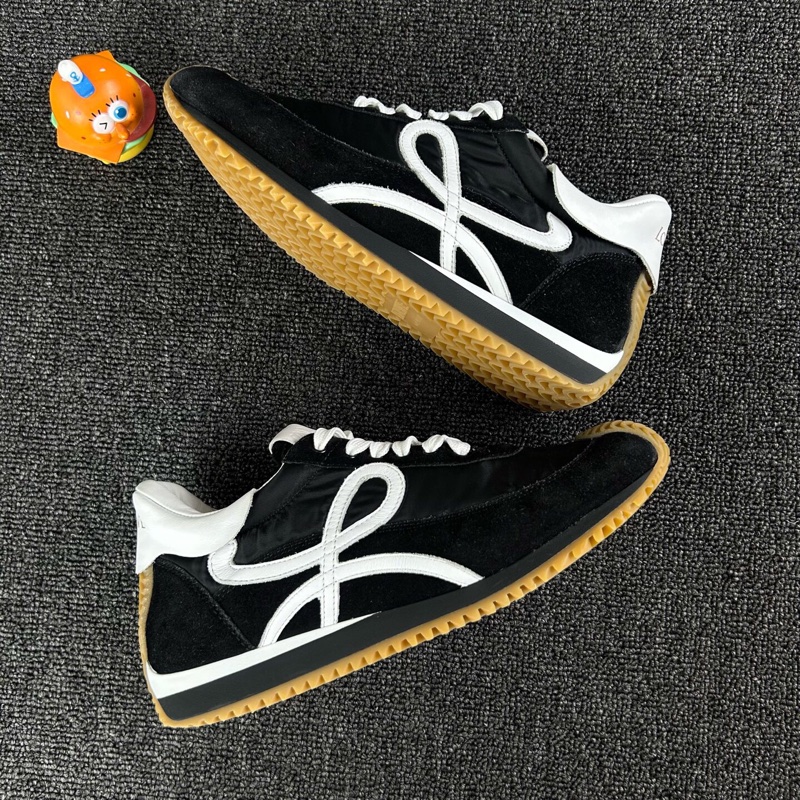 Loewe羅意威黑色阿甘鞋 尺碼：37 碼🧡-3