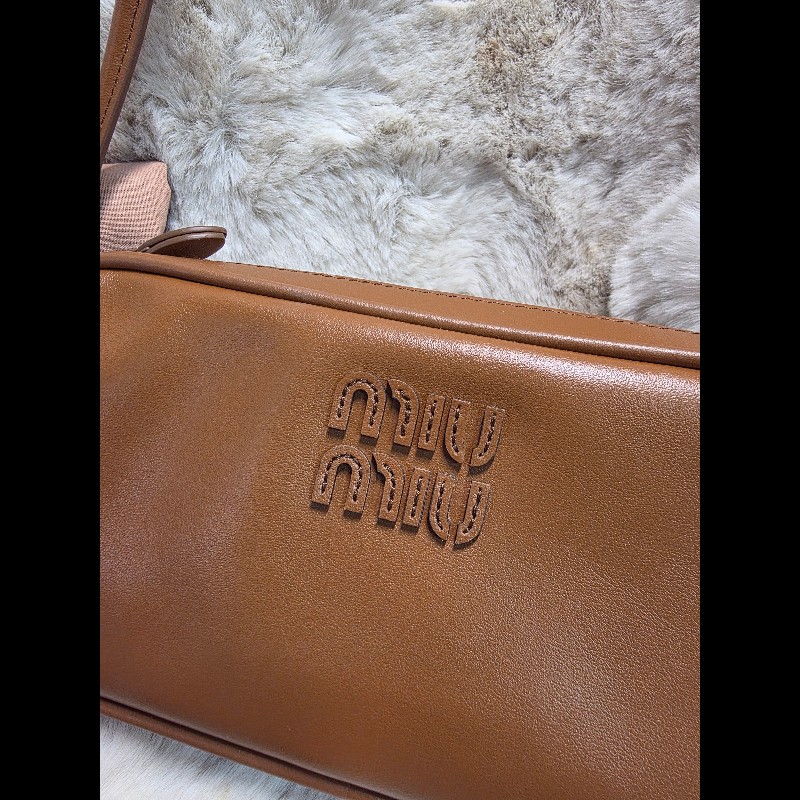 Miu Miu Arcadie / Leather Shoulder Bag 皮革肩背包 棕色 美拉德色系-1