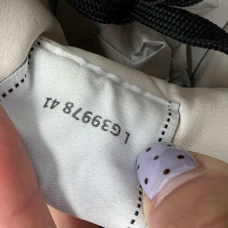 Chanel香奈兒 24p 白黑板鞋 碼數 41碼-7