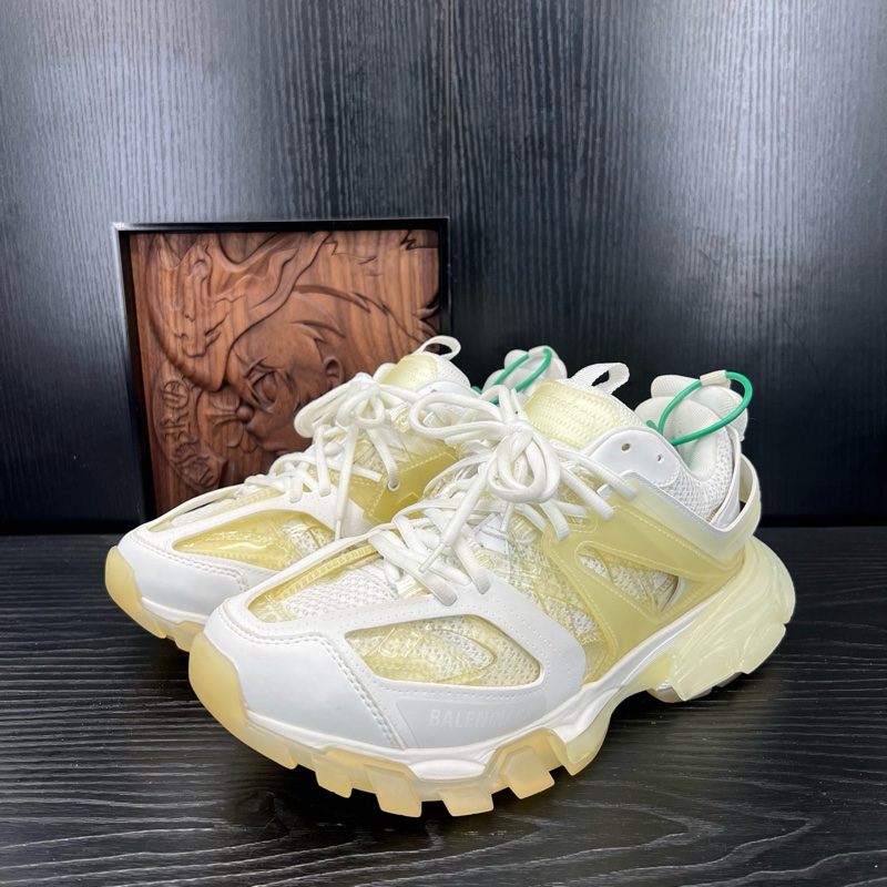 Balenciaga巴黎世家 track 米黃 碼數 41碼-0