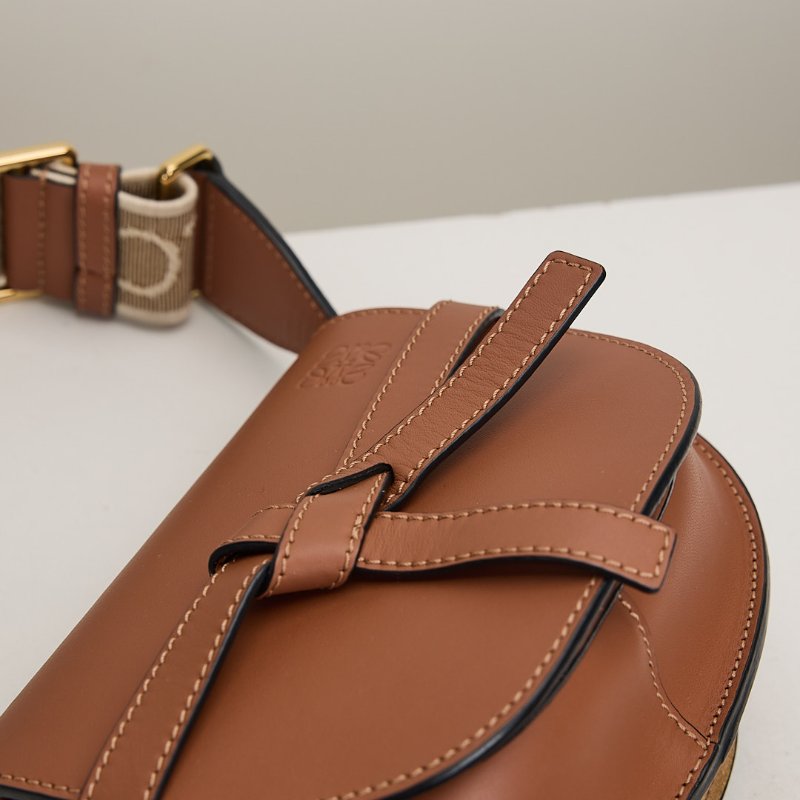 二手Loewe Gate mini 焦糖色-4
