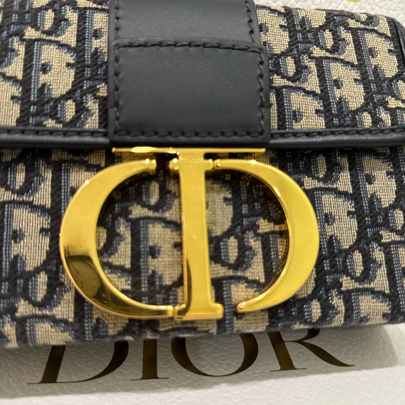 Dior 30 Montaigne藍色老花 CD金扣 斜背包-9