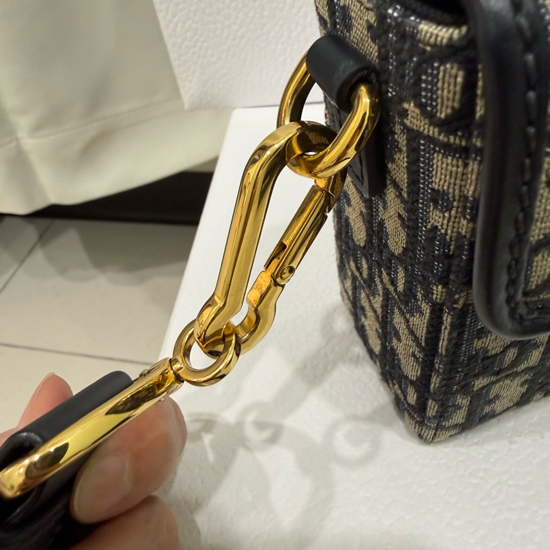 Dior 30 Montaigne藍色老花 CD金扣 斜背包-11