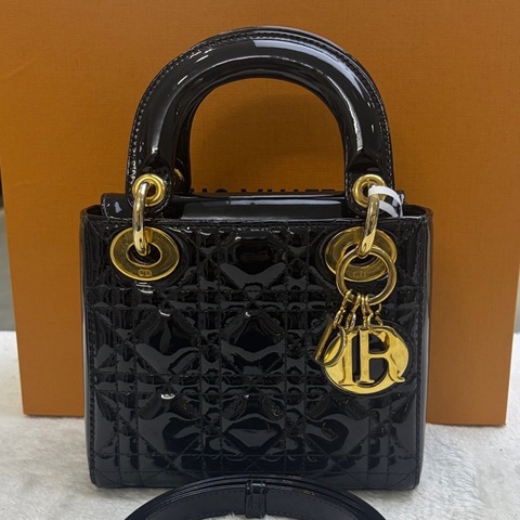 迪奧/Dior  戴妃漆皮黑金三格 編碼
