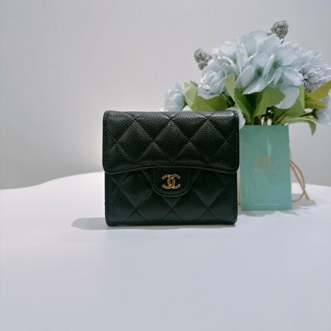 TW4843 Chanel 香奈兒 經典 三摺疊 短銀包 黑金 荔枝皮 Classic Flap Short Wallet Caviar Black x GHW