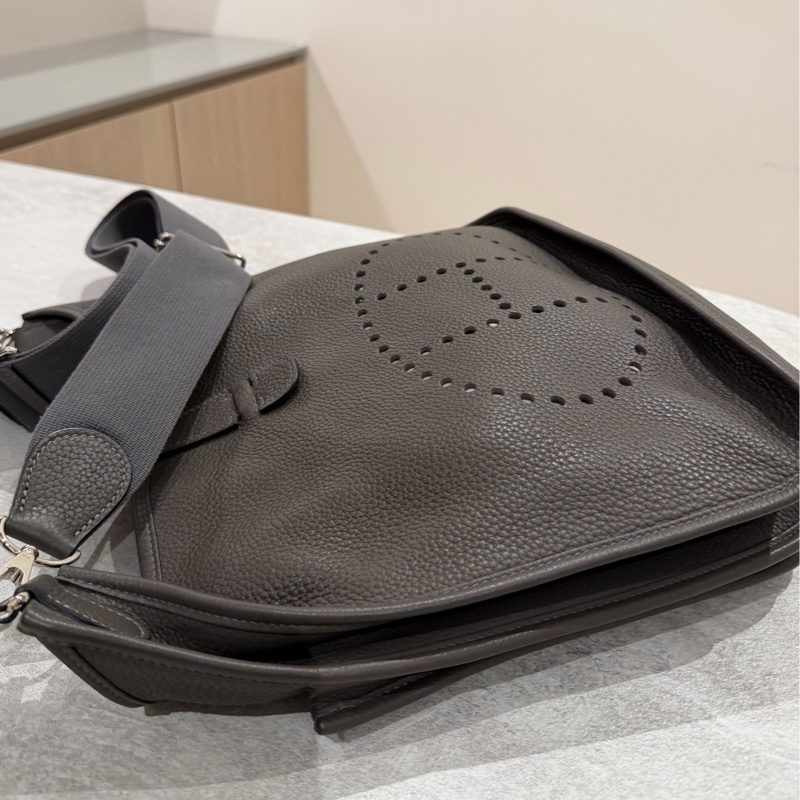 Hermes 愛馬仕Evelyne Bag GM 灰 銀釦 伊芙琳包 III 33 EV33 肩背包 斜背包 側背包-16