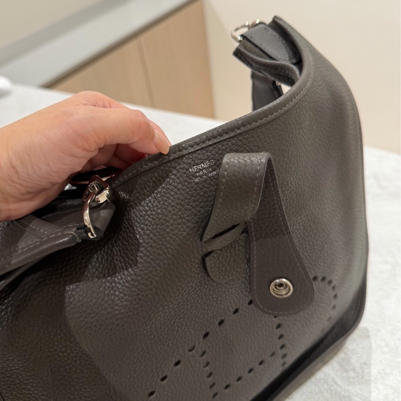 Hermes 愛馬仕Evelyne Bag GM 灰 銀釦 伊芙琳包 III 33 EV33 肩背包 斜背包 側背包-23