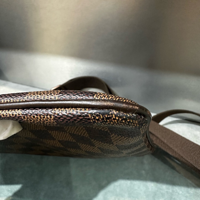 Louis Vuitton 路易威登 男士棕棋盤格斜挎包 25×25-3