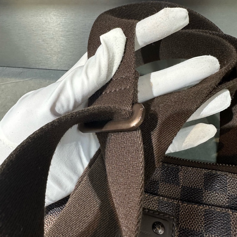 Louis Vuitton 路易威登 男士棕棋盤格斜挎包 25×25-5