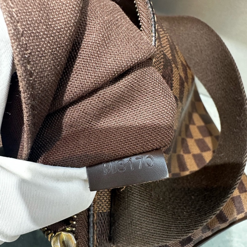 Louis Vuitton 路易威登 男士棕棋盤格斜挎包 25×25-8