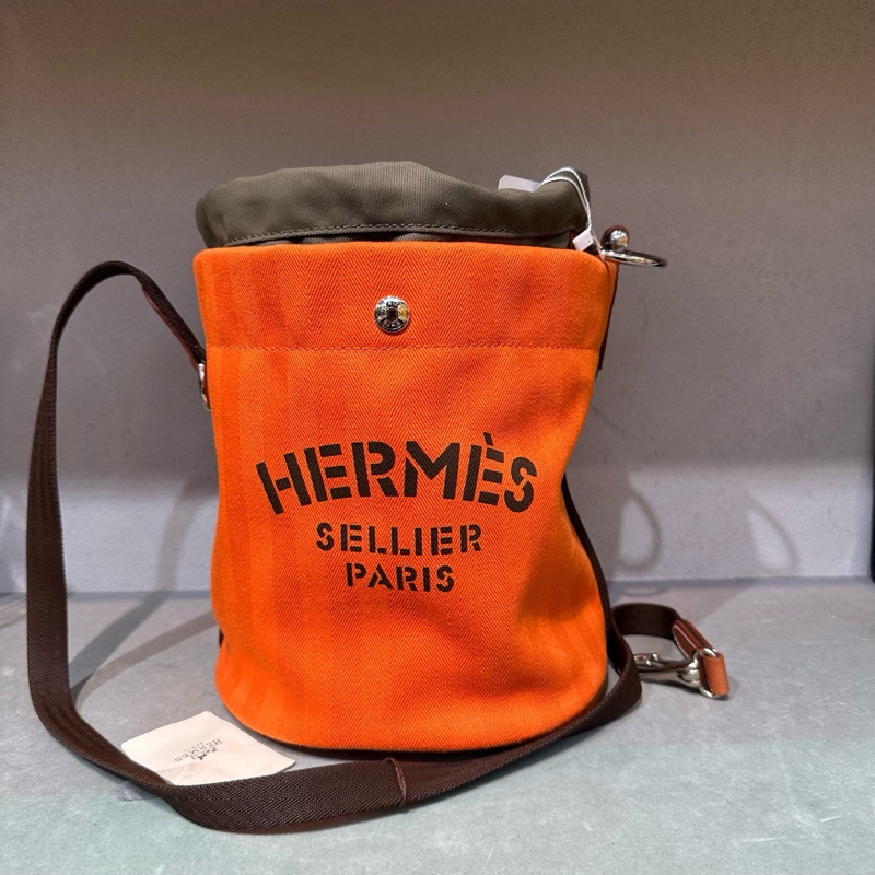 98-99新Hermès愛馬仕橘色帆布水桶包 無附件 刻印框q 尺寸22×22×23-0