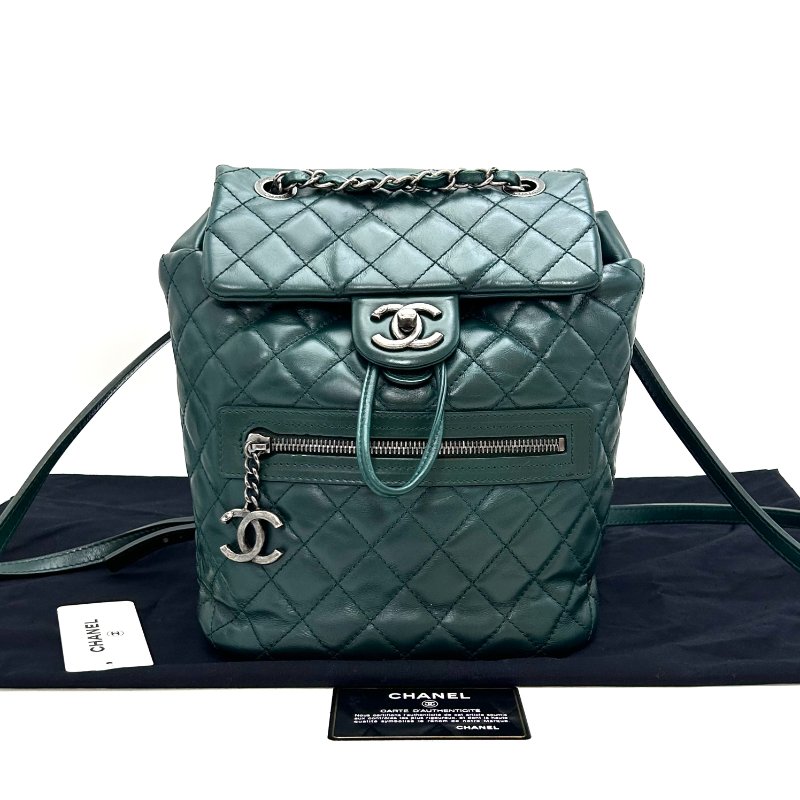 CHANEL 綠色銀扣油蠟牛皮 薩爾蘇堡後背包20*22*10 98新配件塵袋 保卡-1
