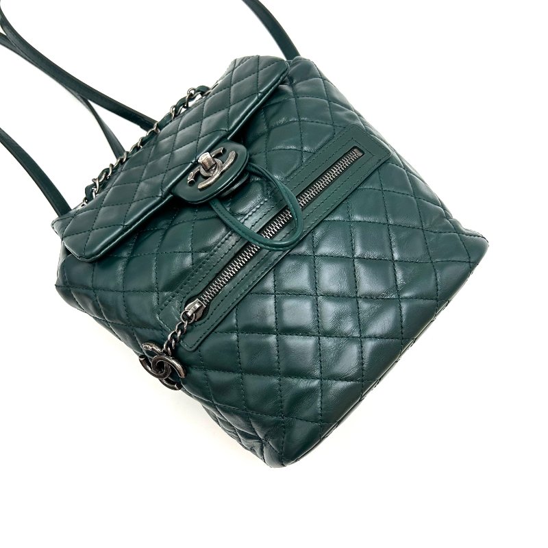CHANEL 綠色銀扣油蠟牛皮 薩爾蘇堡後背包20*22*10 98新配件塵袋 保卡-2