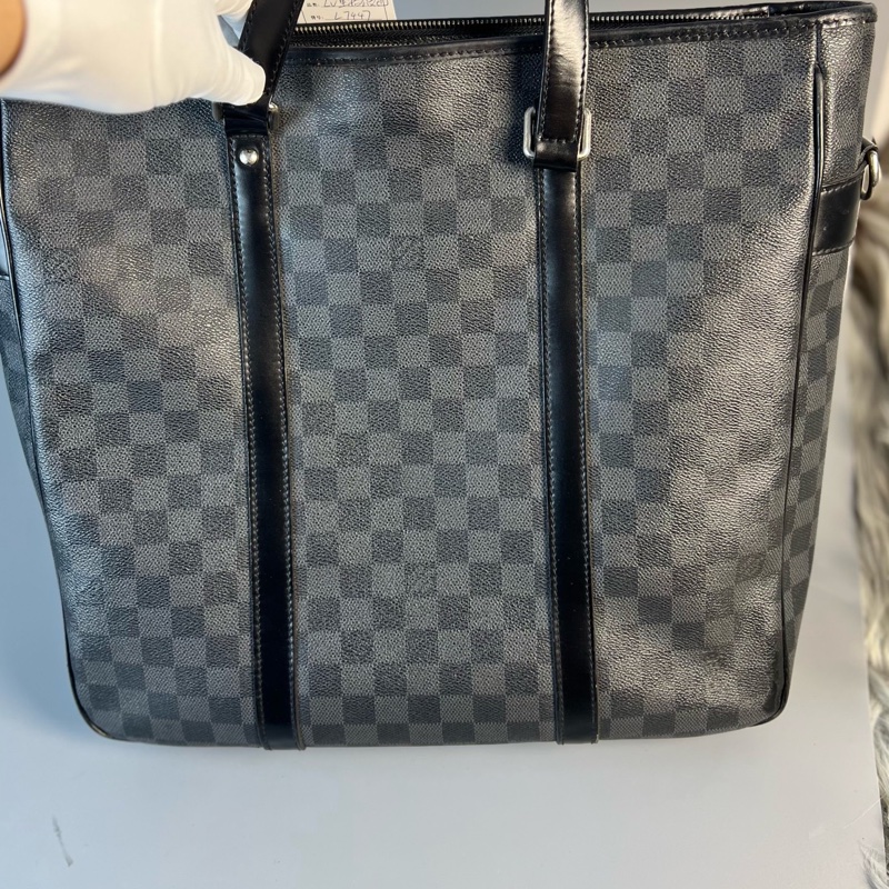 特惠價  Louis Vuitton 路易威登 黑色棋盤格男士公文包 尺寸 37x36x10-1