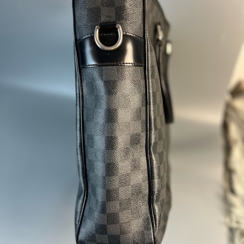 特惠價  Louis Vuitton 路易威登 黑色棋盤格男士公文包 尺寸 37x36x10-3