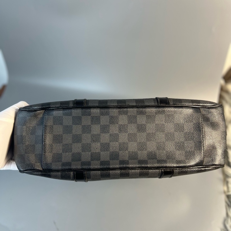 特惠價  Louis Vuitton 路易威登 黑色棋盤格男士公文包 尺寸 37x36x10-4