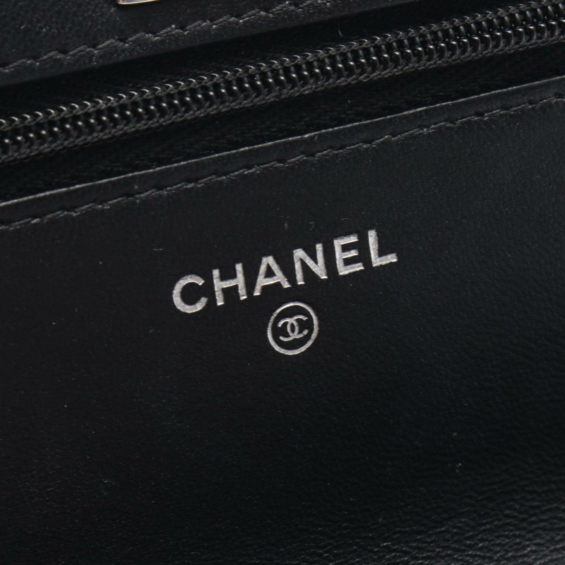 香奈兒 (CHANEL) 絎縫手柄鏈條肩背斜挎包，羊皮材質，黑色，二手，帶五金配件-3