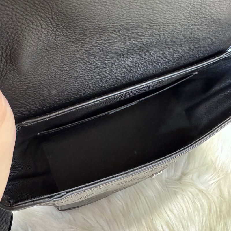 [ 櫃價$97000 ］LV Pulse Messenger郵差包 晶片款 近全新-8