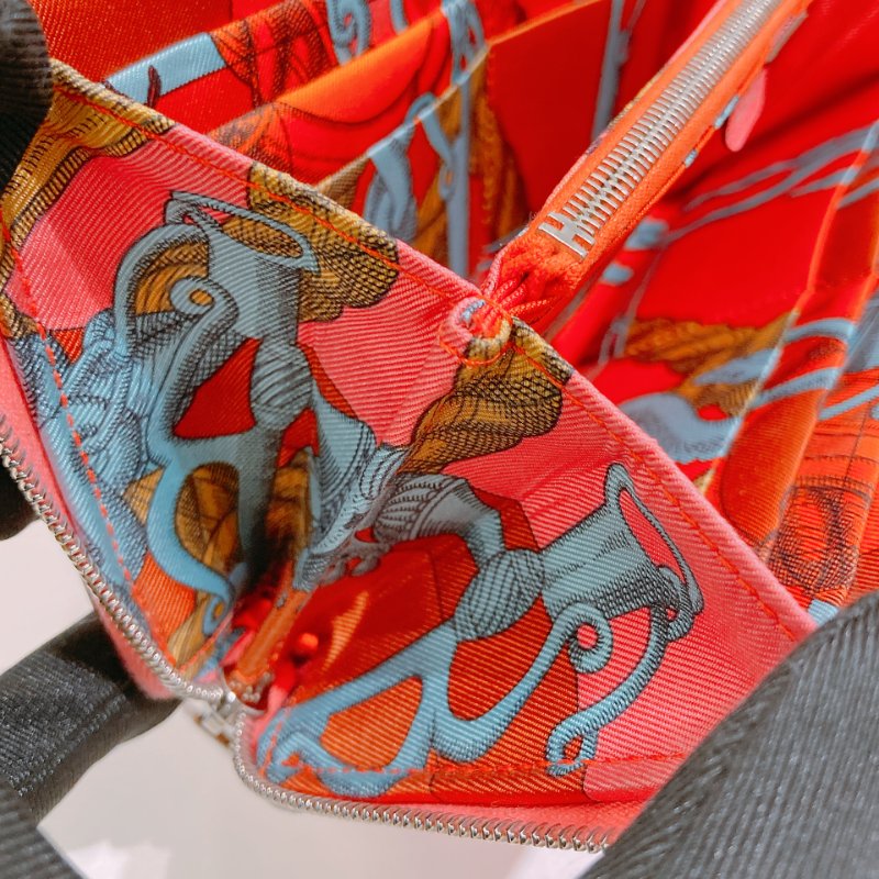 TW4842 Hermes 愛馬仕單色拉鍊長銀包 Silk In Long Wallet Rose Azalee Epsom-10
