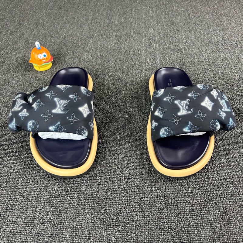 Louis Vuitton路易威登聯名拖鞋 尺碼：37 碼🧡-1