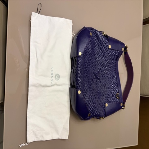 Versace藍紫色鉚釘肩背包