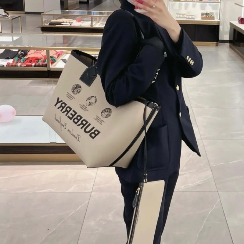 Burberry London tote 8063121 ( 雙面 )-3