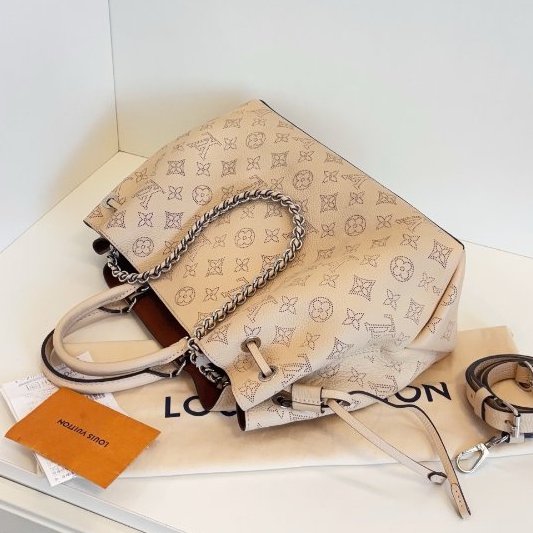 芯片款 路易威登/Louis Vuitton 米色全皮 Bella tote 月光女神水桶包 銀扣-4