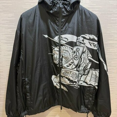 💎Han's house精品服飾💎BURBERRY 戰馬 騎士 連帽 外套 風衣 原價65600